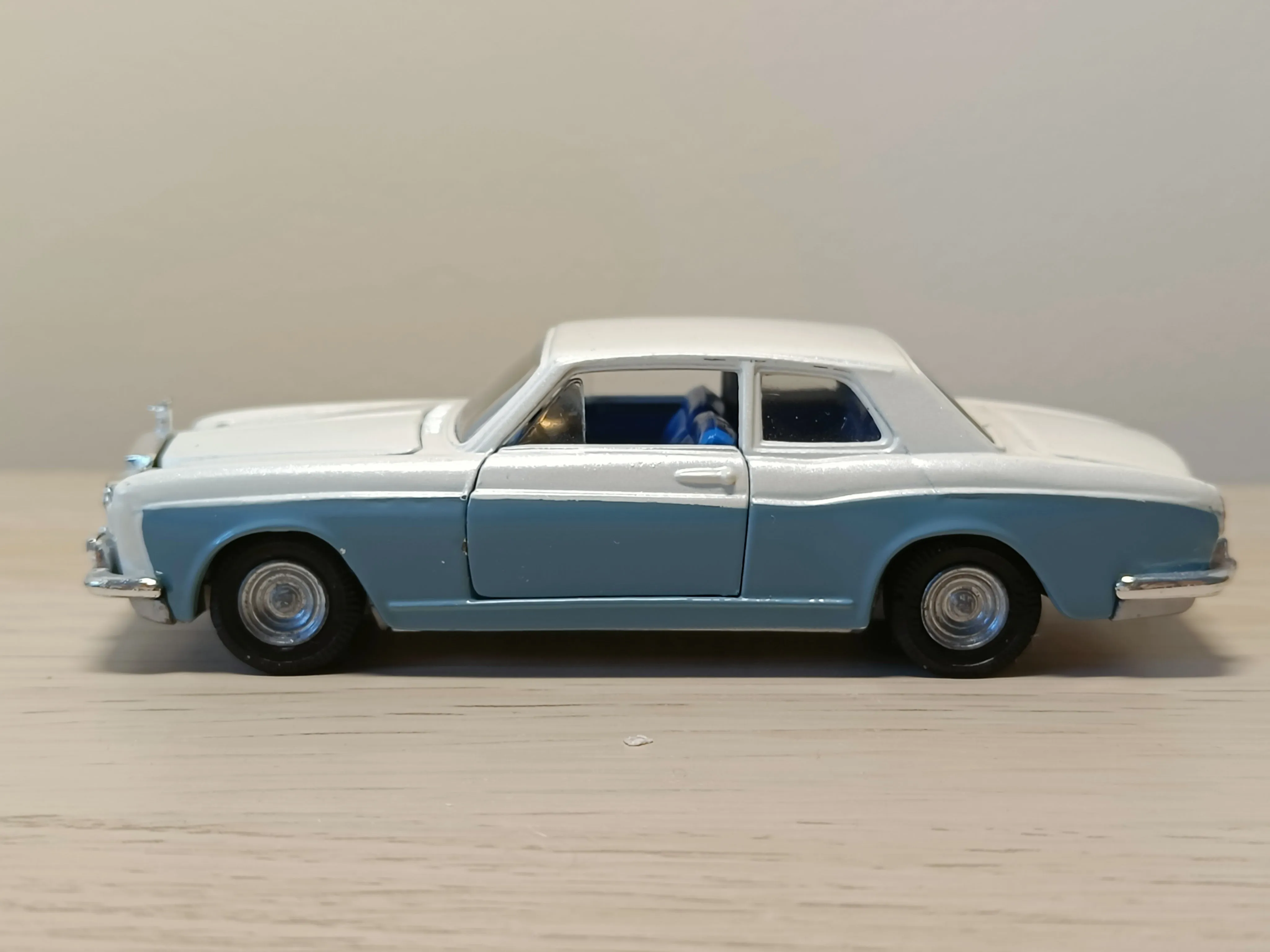 273 Rolls Royce Silver Shadow (2)