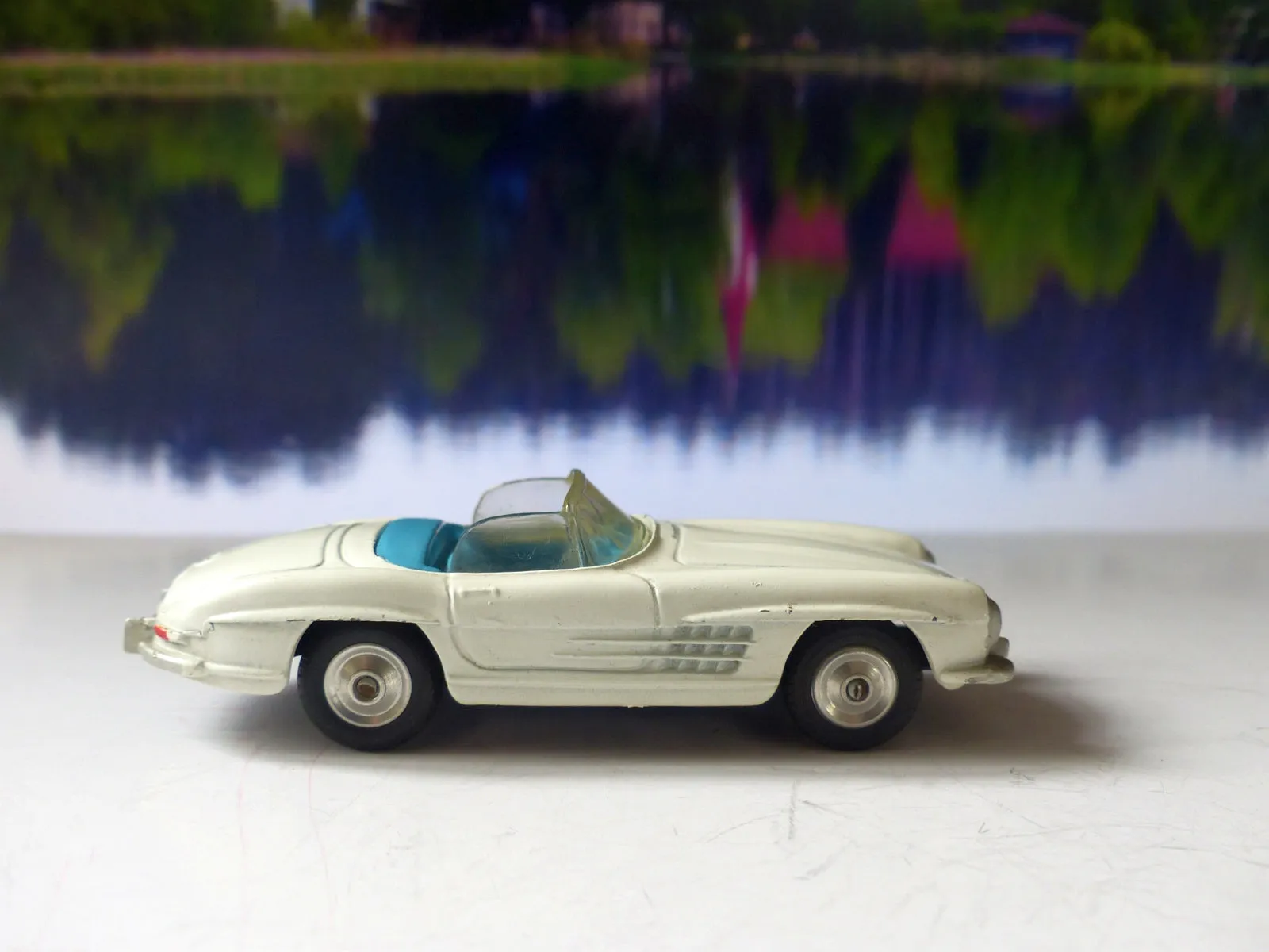 303 Mercedes 300SL Roadster