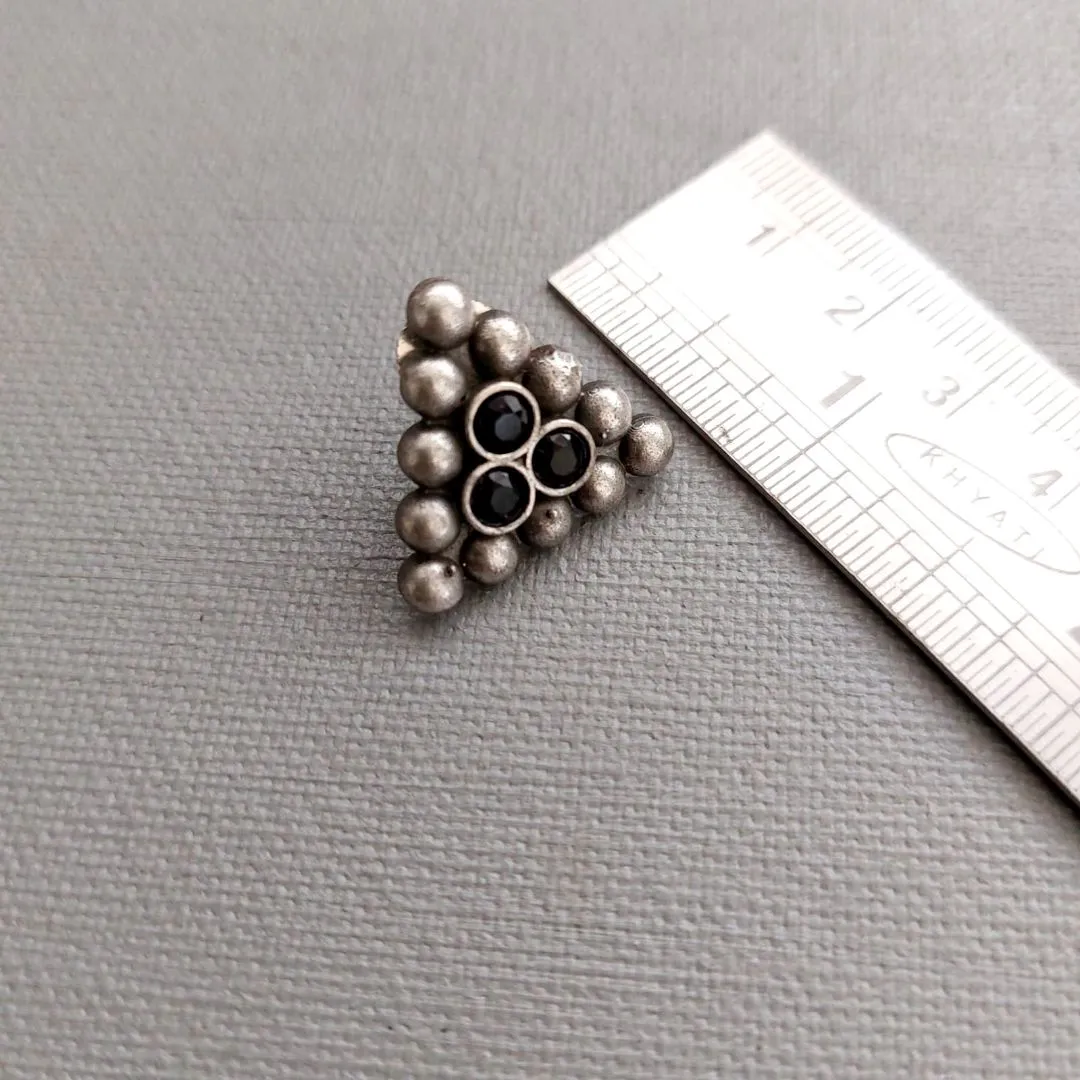 Beaming Black : Silver Toned Pendant and Earring Set