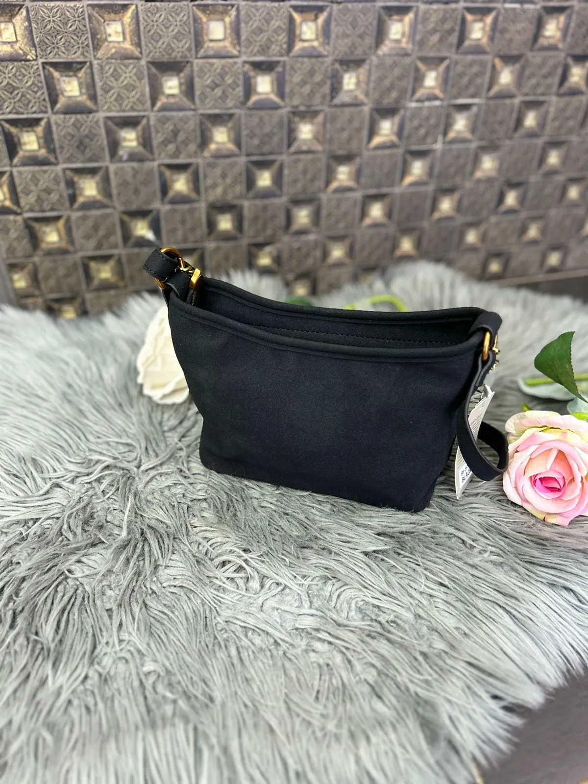 Black Vernika Shoulder Handbag