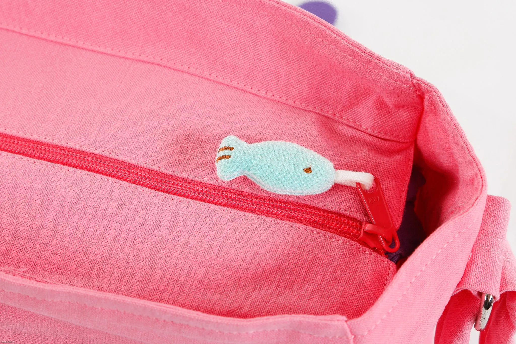 Cara Cat Shoulder Bag