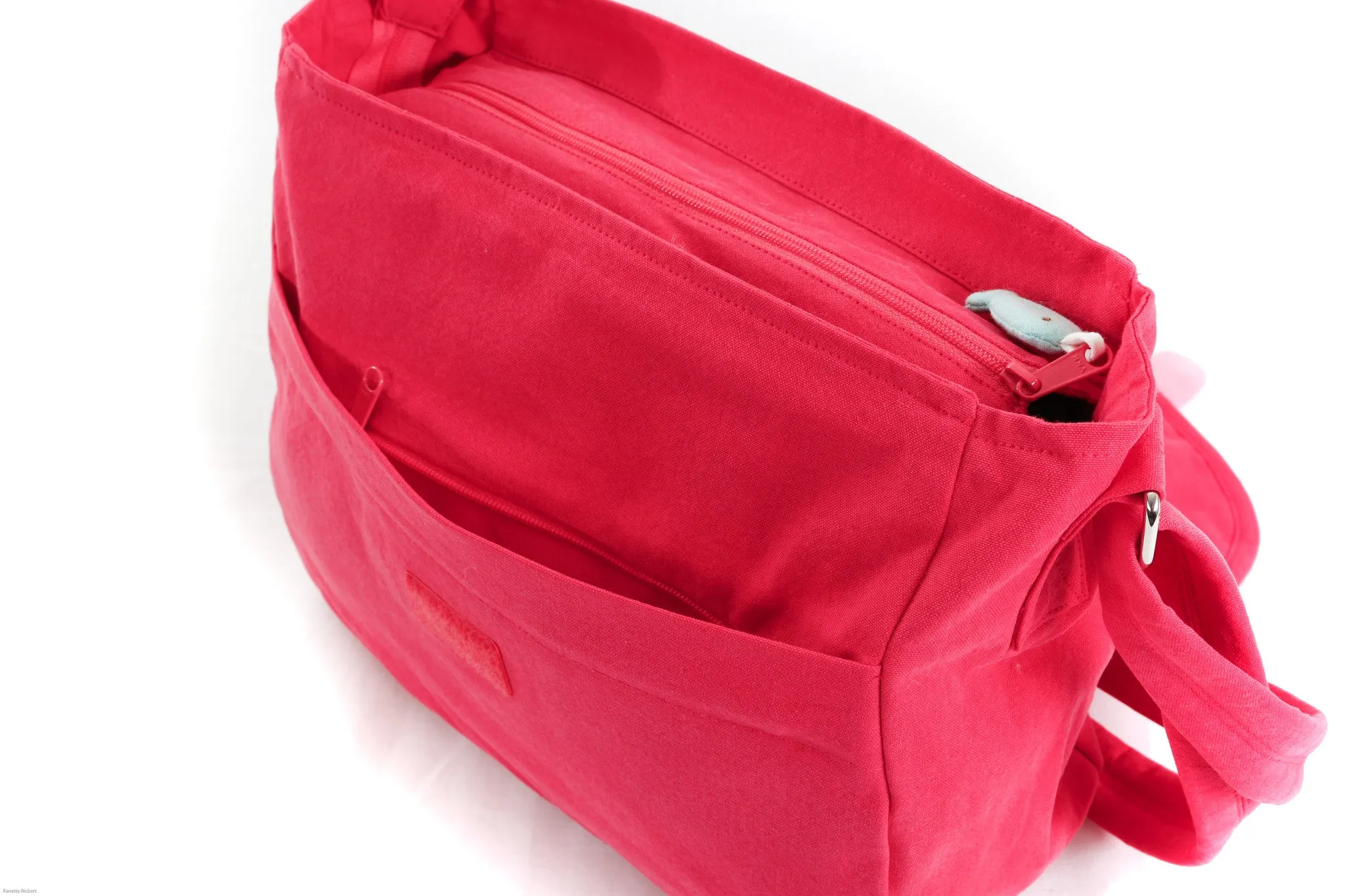 Cara Cat Shoulder Bag