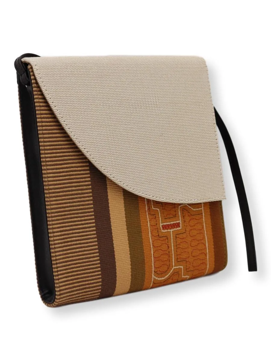 Curva Crossbody Handbag - Shipibo Textile Collection