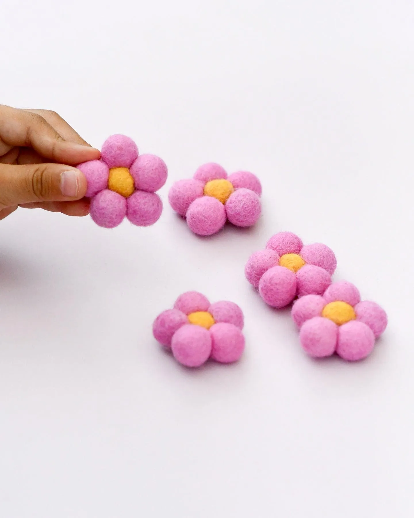 Felt Daisy Flowers (Pink Coloured) - 5 Flowers