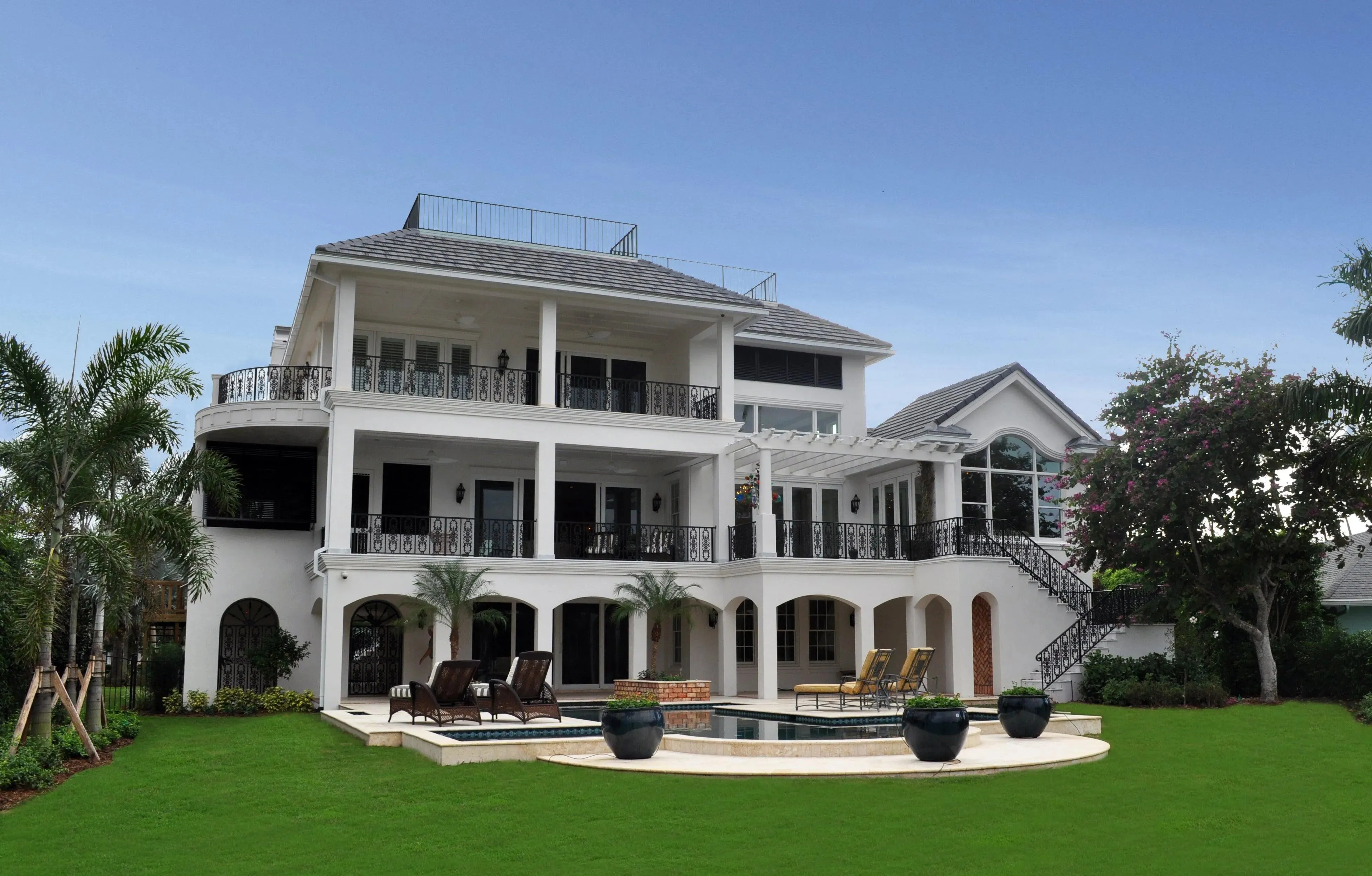 Luxurious Custom Home Plan with Expansive Living Spaces