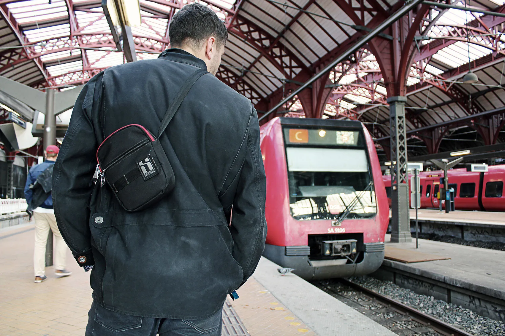 Mr. Serious Platform pouch stealth