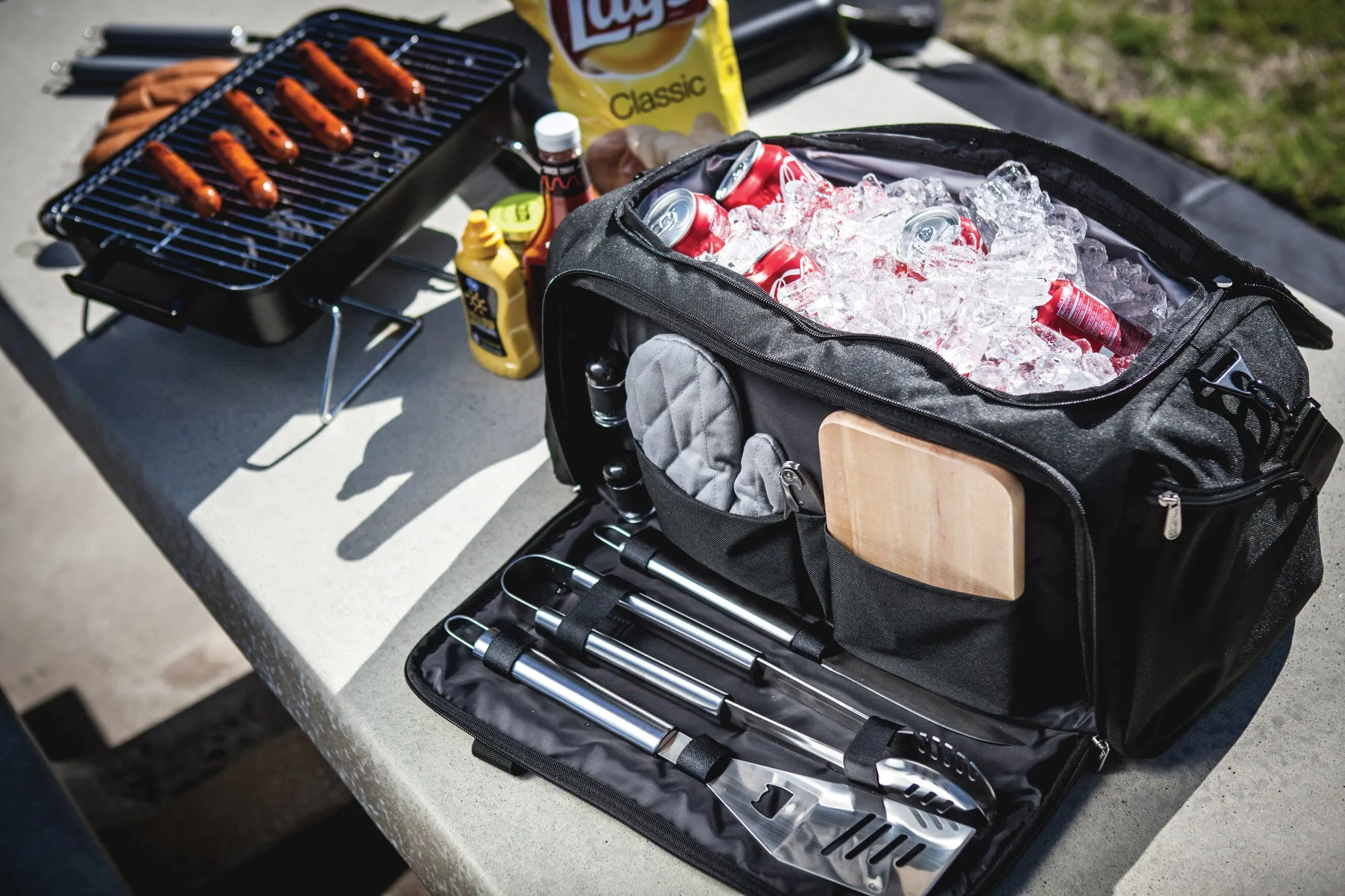 North Carolina Tar Heels - BBQ Kit Grill Set & Cooler