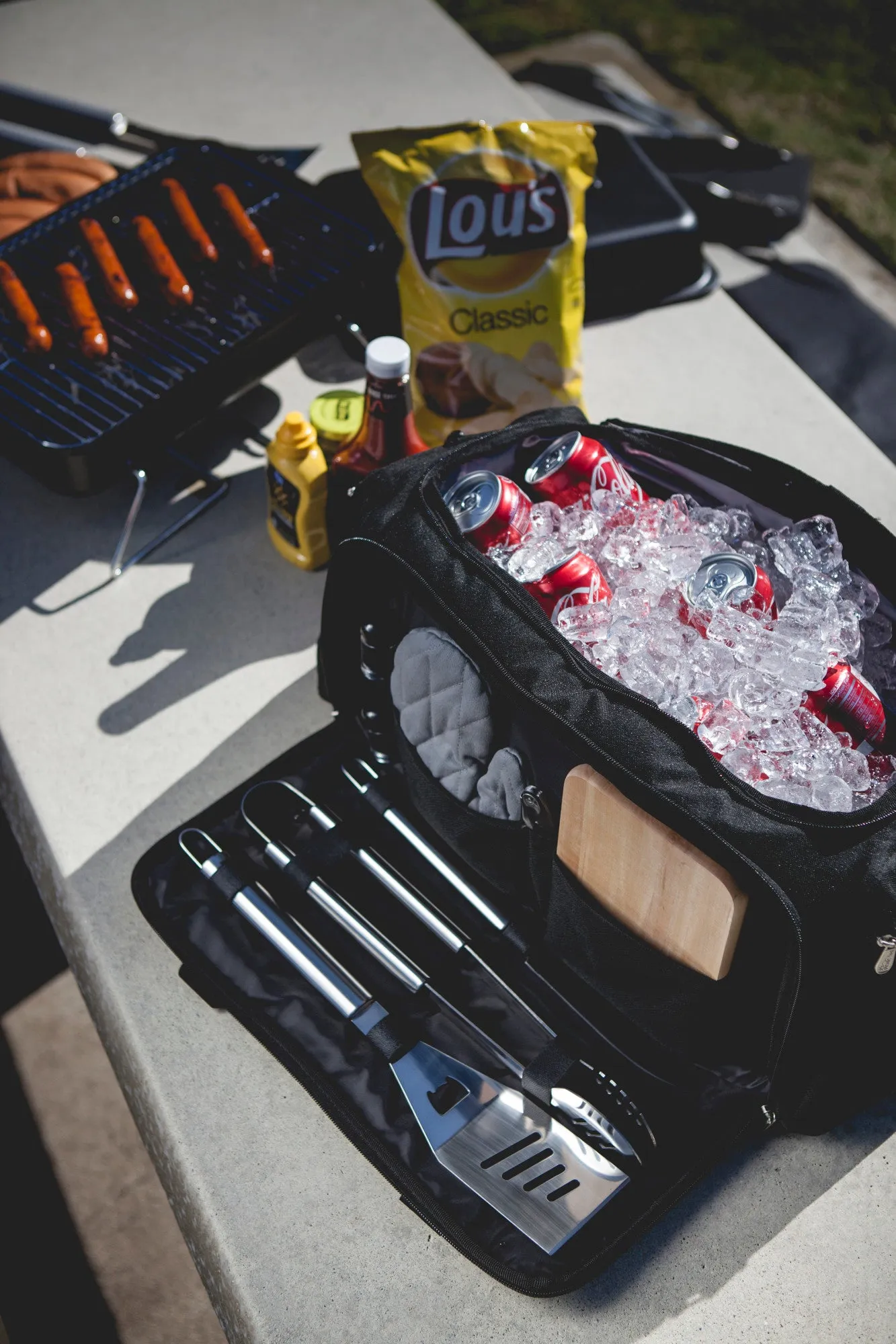 North Carolina Tar Heels - BBQ Kit Grill Set & Cooler