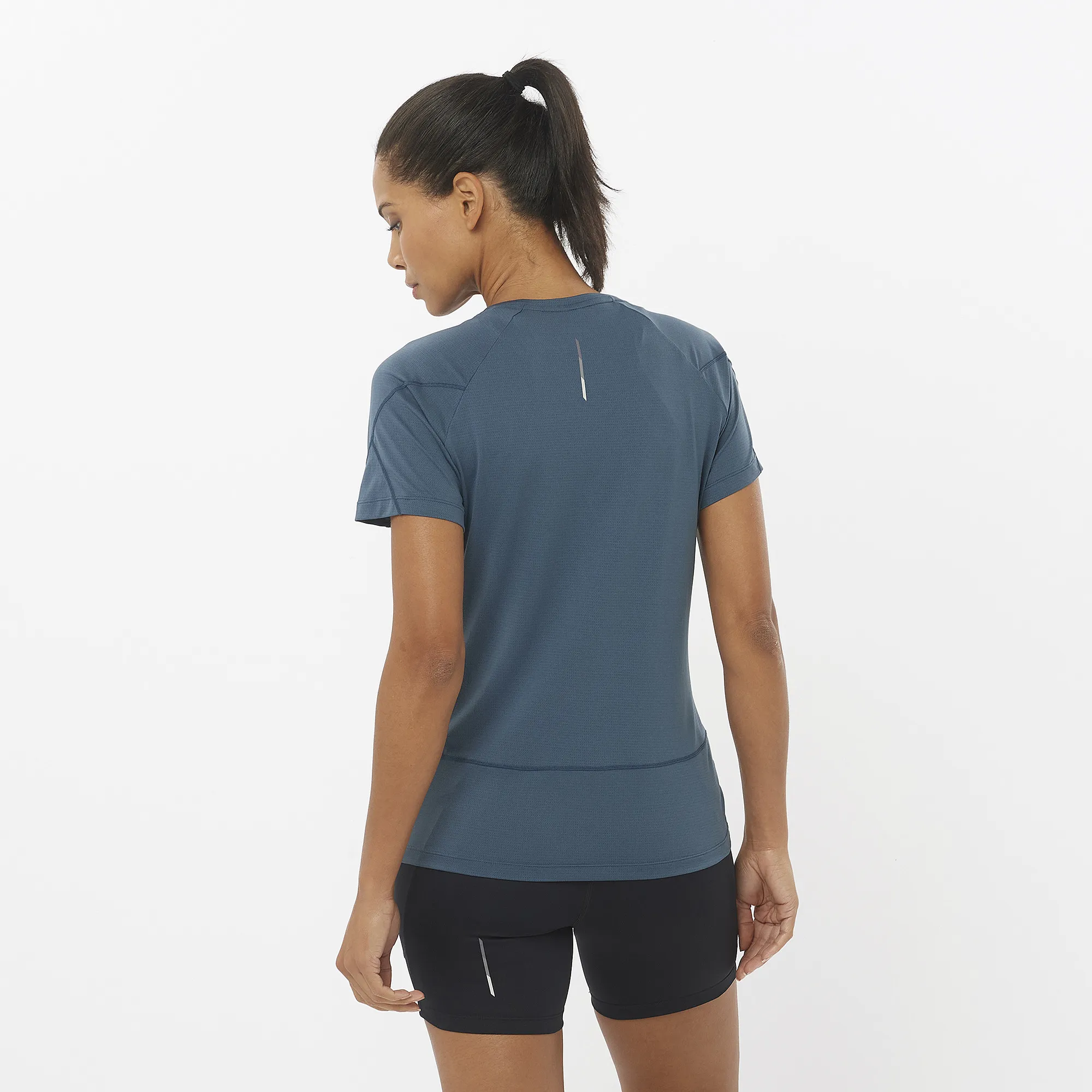 Salomon Women&#x27;s Cross Run Tee Midnight Navy | Buy Salomon Women&#x27;s Cross Run Tee Midnight Navy here | Outnorth