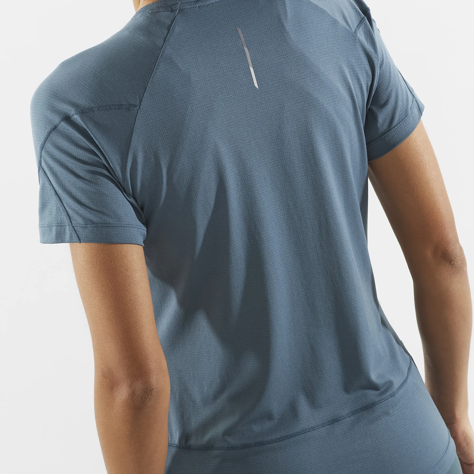Salomon Women&#x27;s Cross Run Tee Midnight Navy | Buy Salomon Women&#x27;s Cross Run Tee Midnight Navy here | Outnorth