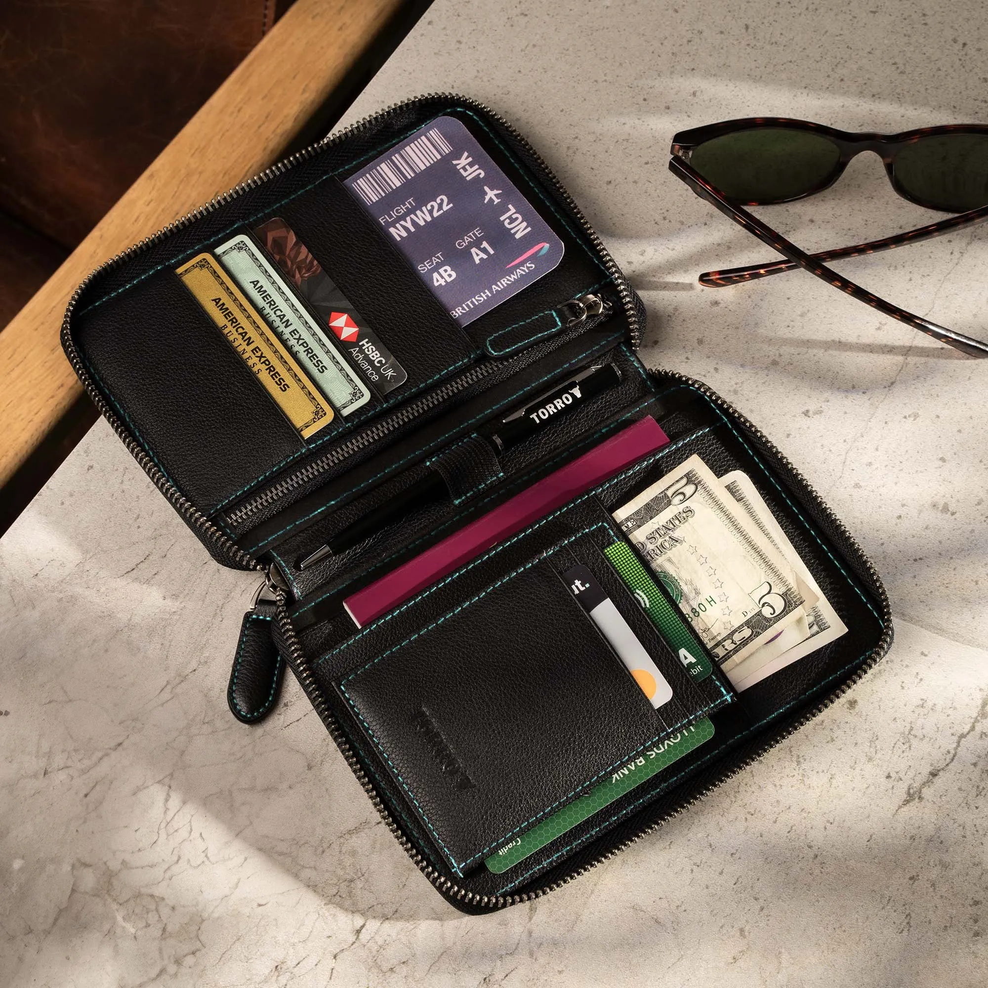 Solo Leather Travel Wallet / Organiser