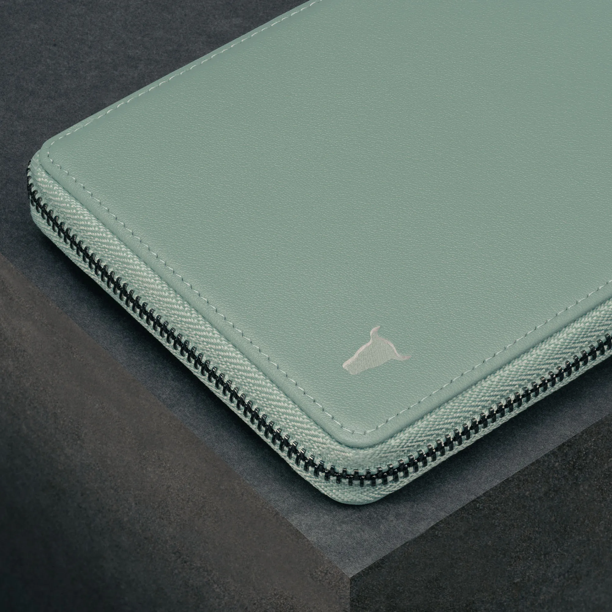 Solo Leather Travel Wallet / Organiser