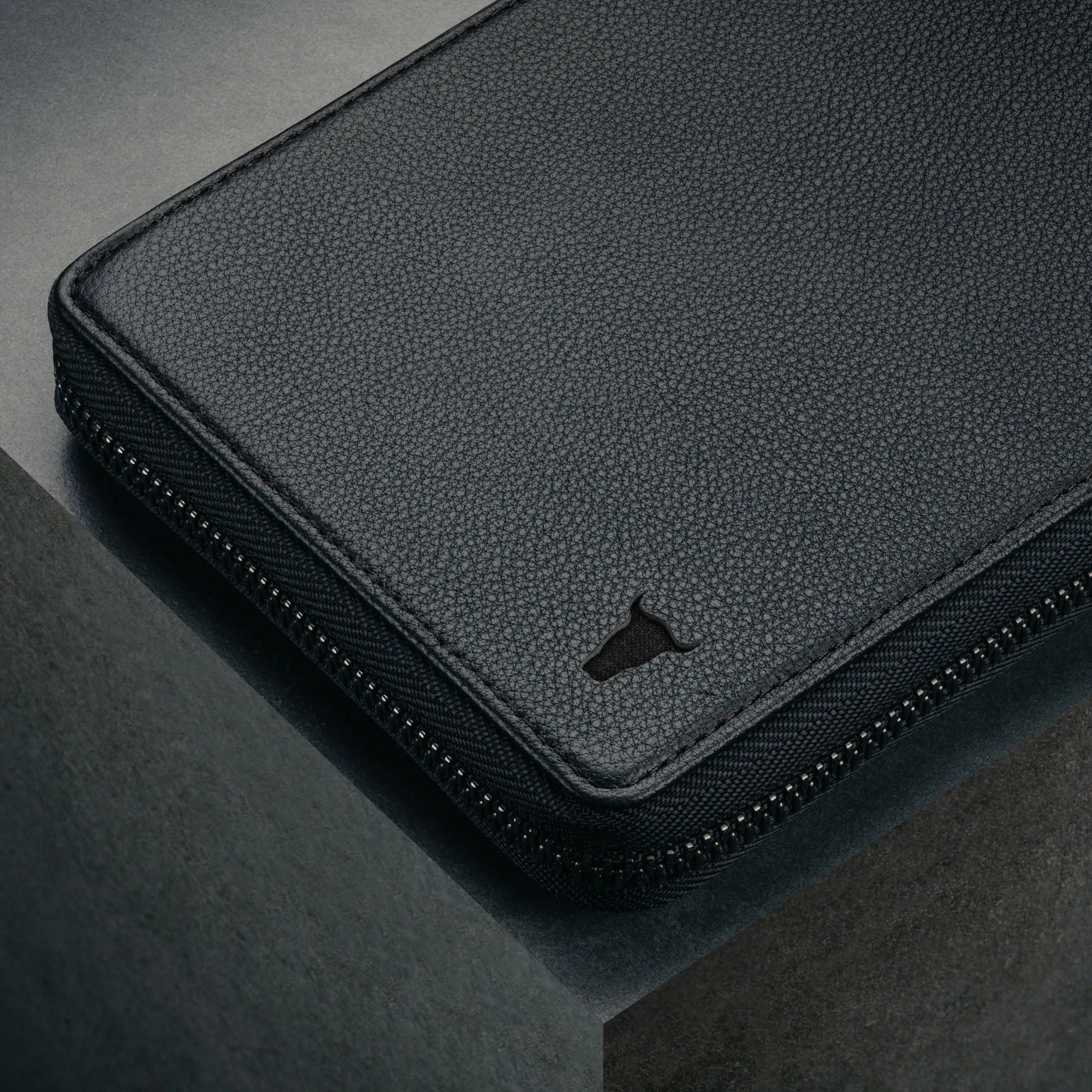 Solo Leather Travel Wallet / Organiser