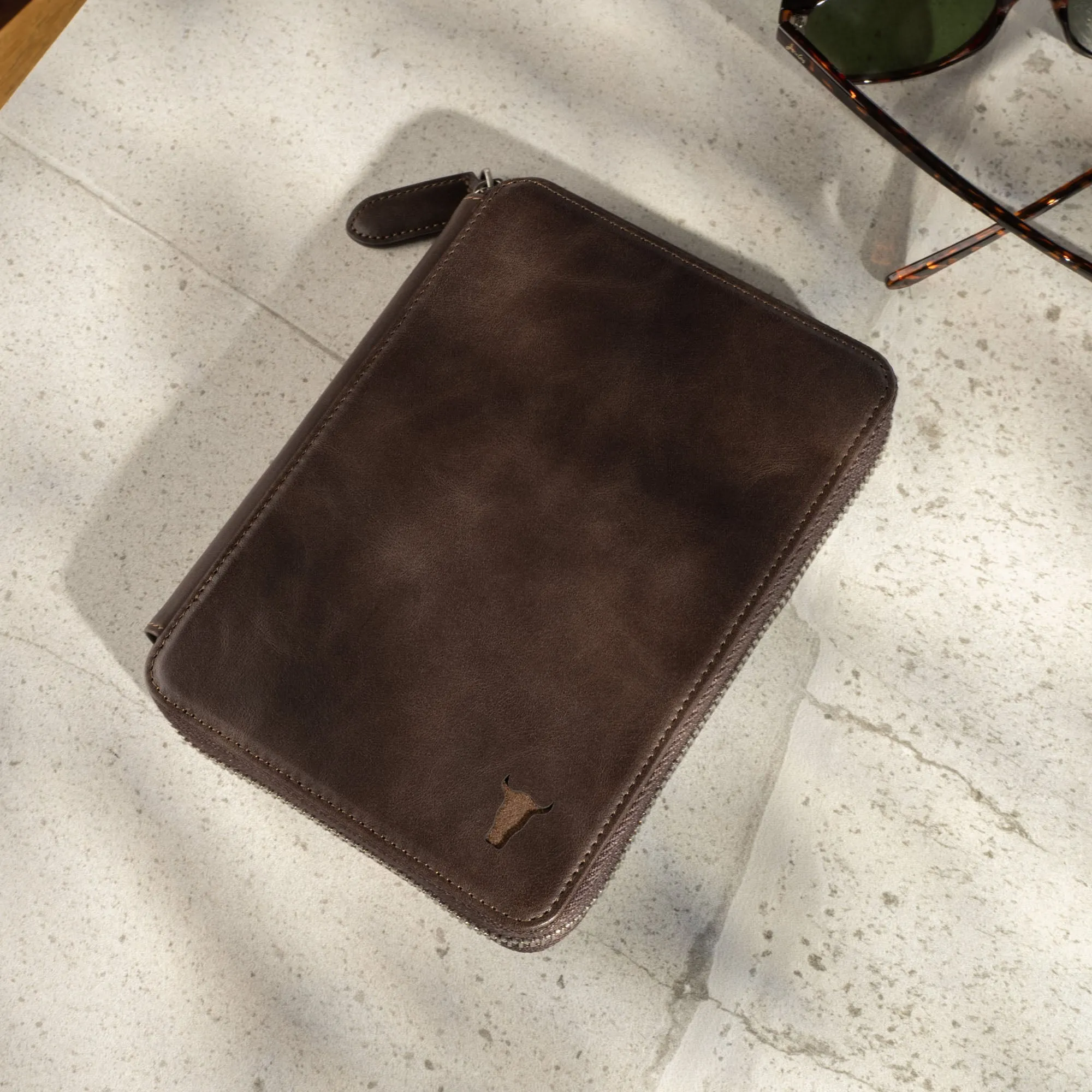 Solo Leather Travel Wallet / Organiser