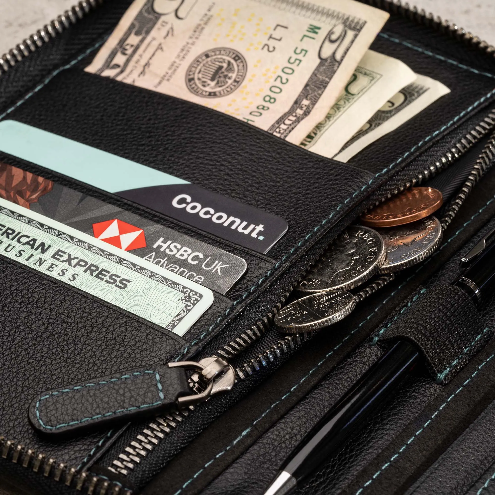 Solo Leather Travel Wallet / Organiser