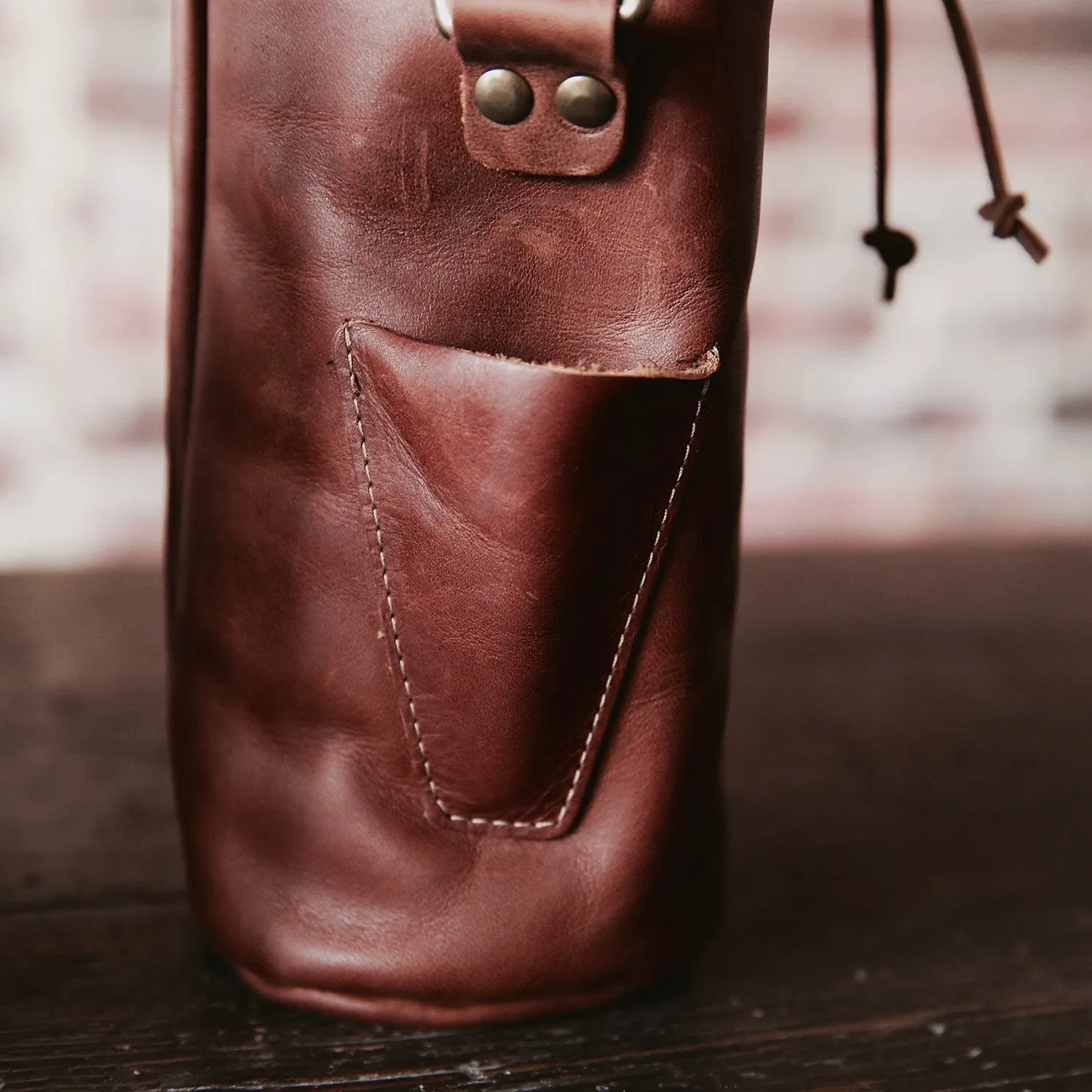 The Muscadine Personalized Fine Leather Wine Tote Wine Bottle Carrier Bag
