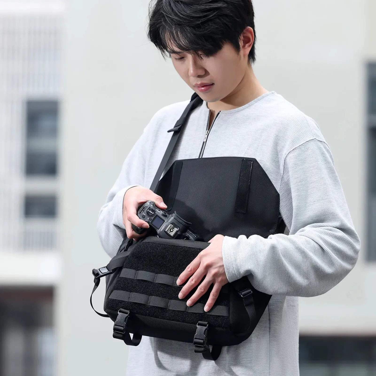 Ulanzi BC08 9L Tactical Camera Sling Bag with Tripod Strap Holder, Velcro Closure, Removable Interior Storage Dividers, and Detachable Shoulder Pad for Sony FUJIFILM Nikon Canon Panasonic Lumix Olympus DJI Insta360 GoPro