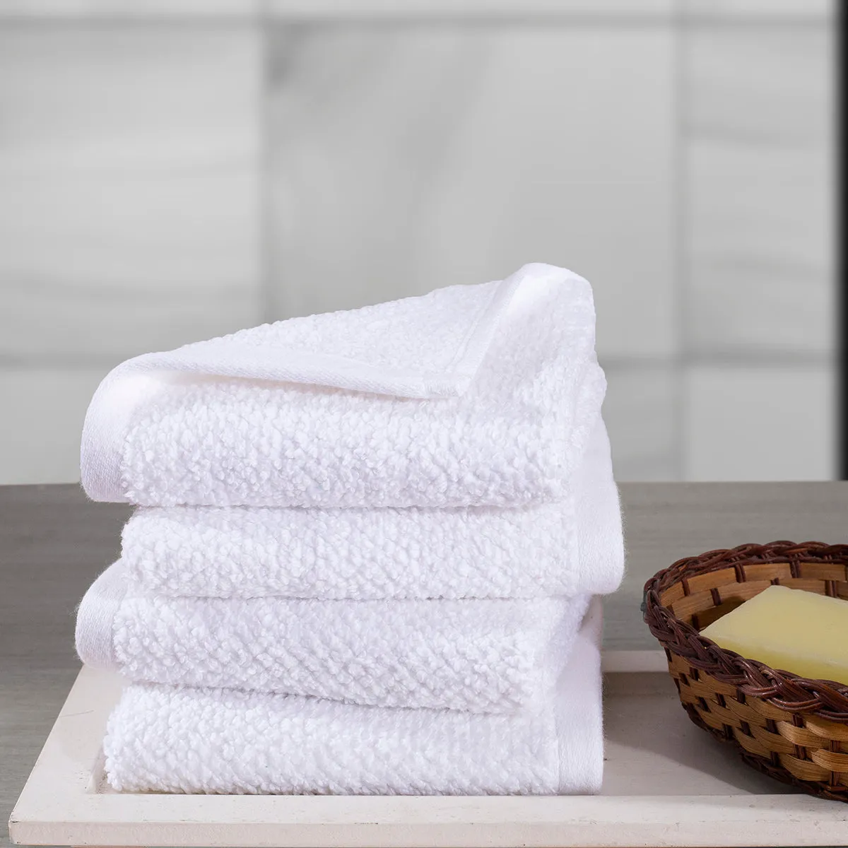 Windsor Antimicrobial Antifungal Zero Twist Fluffy Luxurious Towel